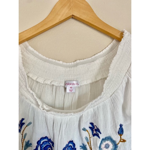 off the shoulder shirt - Picture 3 of 3